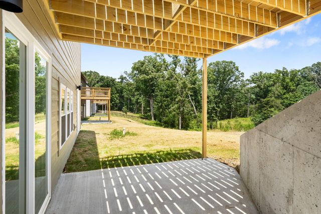 404 SUGARBERRY DR, Columbia, MO 65201