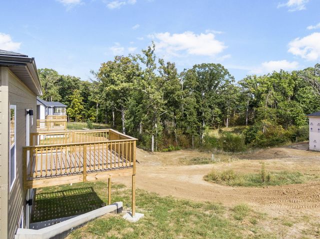 404 SUGARBERRY DR, Columbia, MO 65201