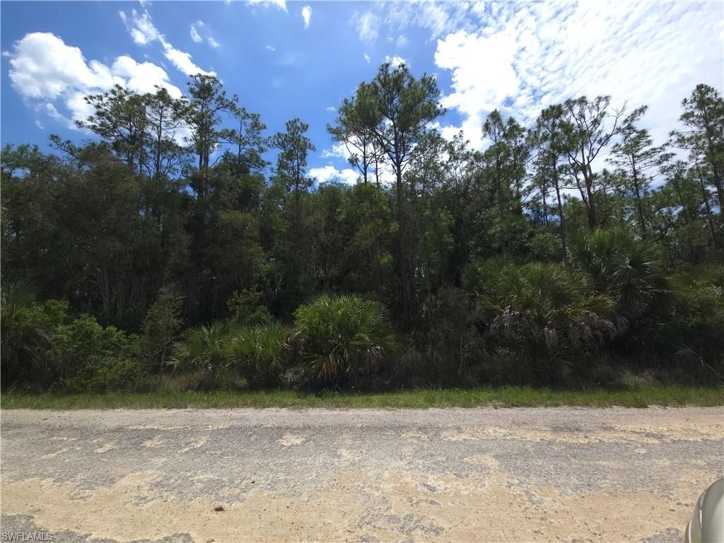 1917 Holyoke AVE, LEHIGH ACRES, FL 33972 — exterior