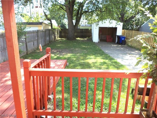 3653 W 102nd Street, Cleveland, OH 44111