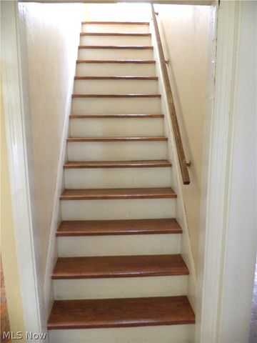 3653 W 102nd Street, Cleveland, OH 44111