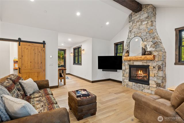 140 Big Rock Lane, Cle Elum, WA 98922