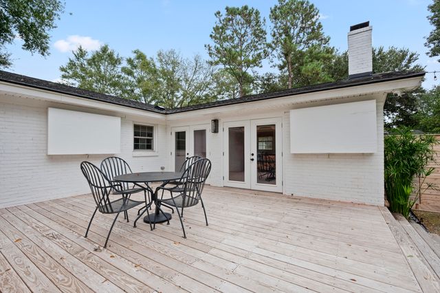 940 Cliffwood Drive, Mount Pleasant, SC 29464