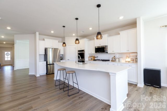 2138 Bowie Stone Court, Fort Mill, SC 29715