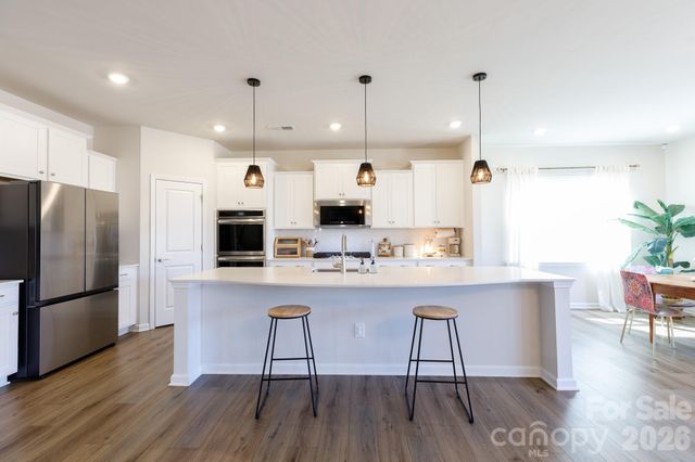 2138 Bowie Stone Court, Fort Mill, SC 29715