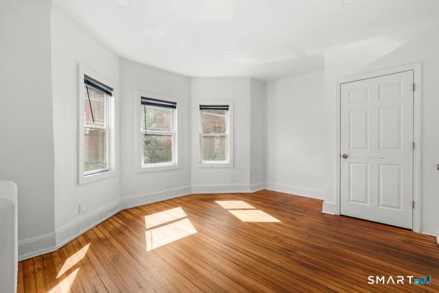 1735 Central Avenue, Bridgeport, CT 06610