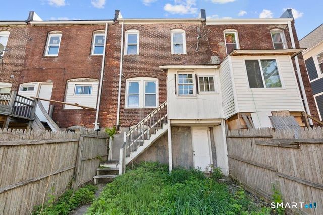 1735 Central Avenue, Bridgeport, CT 06610