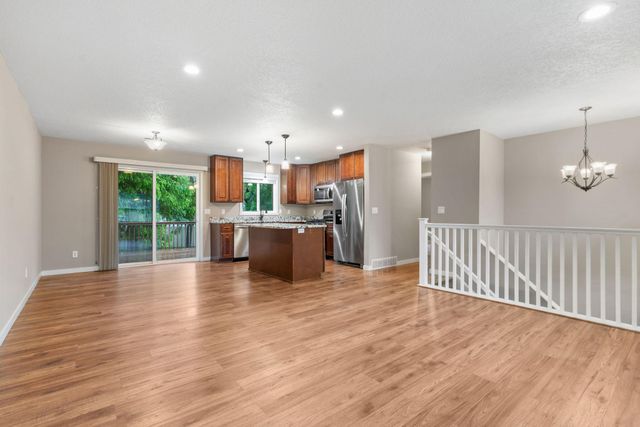 11202 97th Place N, Maple Grove, MN 55369