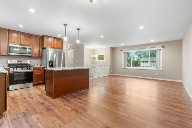 11202 97th Place N, Maple Grove, MN 55369