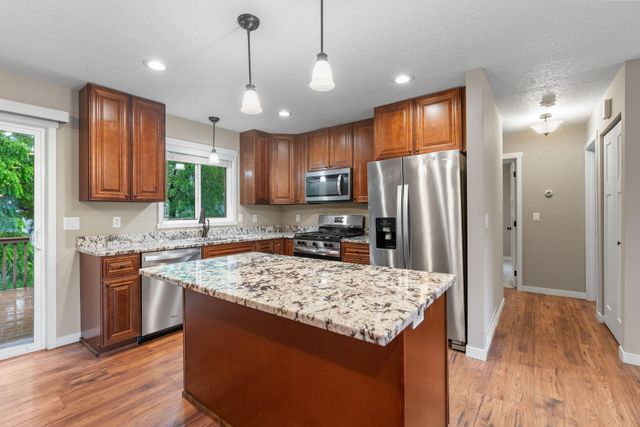 11202 97th Place N, Maple Grove, MN 55369