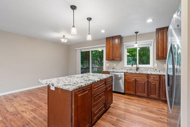 11202 97th Place N, Maple Grove, MN 55369