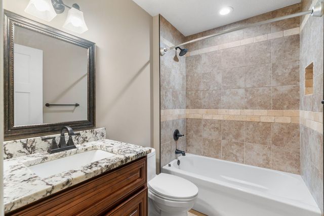 11202 97th Place N, Maple Grove, MN 55369