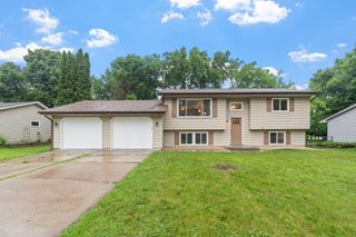 11202 97th Place N, Maple Grove, MN 55369