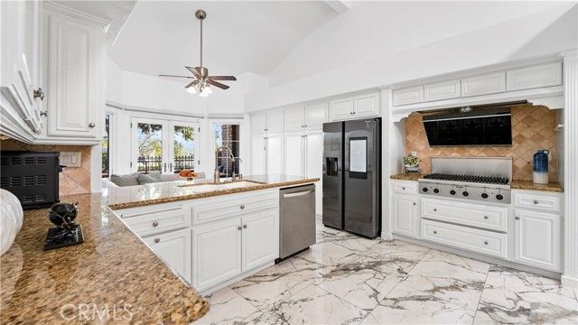 2785 State St, Corona, CA 92881