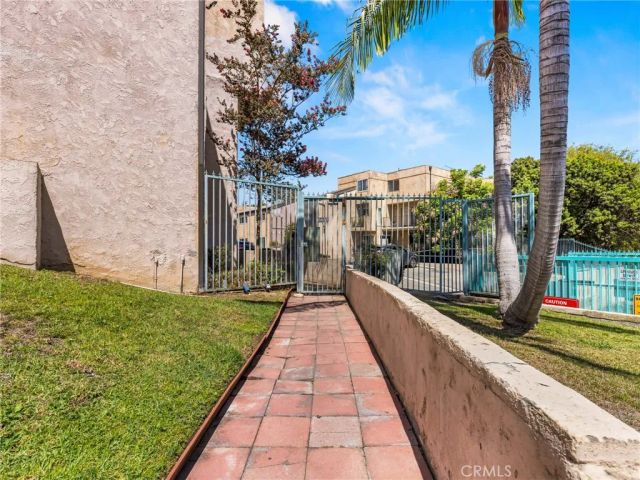 1765 Neil Armstrong 202, Montebello, CA 90640