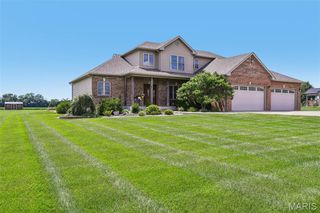 4389 Wagner Road, Marine, IL 62061