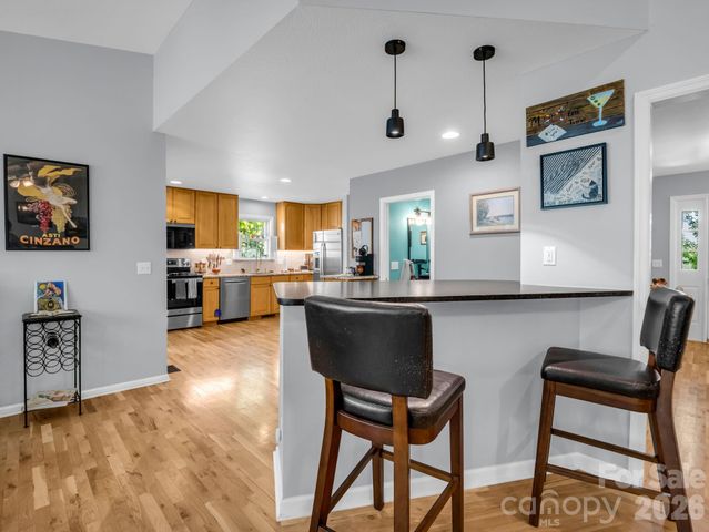179 Kingfisher Lane, Mills River, NC 28759