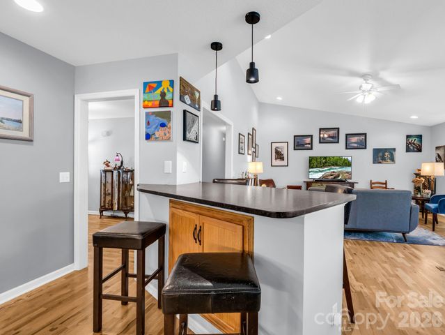 179 Kingfisher Lane, Mills River, NC 28759