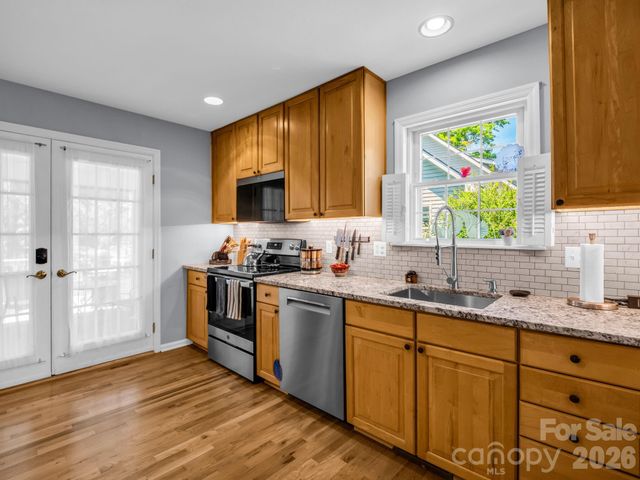 179 Kingfisher Lane, Mills River, NC 28759