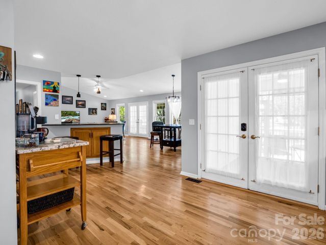 179 Kingfisher Lane, Mills River, NC 28759