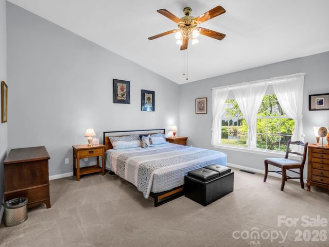 179 Kingfisher Lane, Mills River, NC 28759