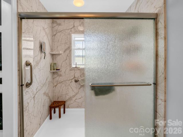 179 Kingfisher Lane, Mills River, NC 28759