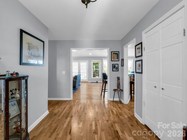 179 Kingfisher Lane, Mills River, NC 28759