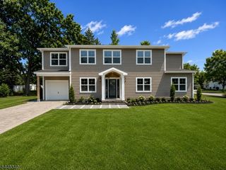 126 Fieldstone Dr, Springfield Twp., NJ 07081