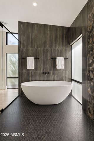 525 W LAMAR Road W, Phoenix, AZ 85013