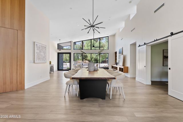 525 W LAMAR Road W, Phoenix, AZ 85013