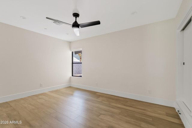 525 W LAMAR Road W, Phoenix, AZ 85013
