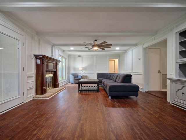 6915 Worcester Drive, Spring, TX 77379