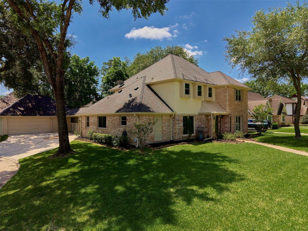 6915 Worcester Drive, Spring, TX 77379