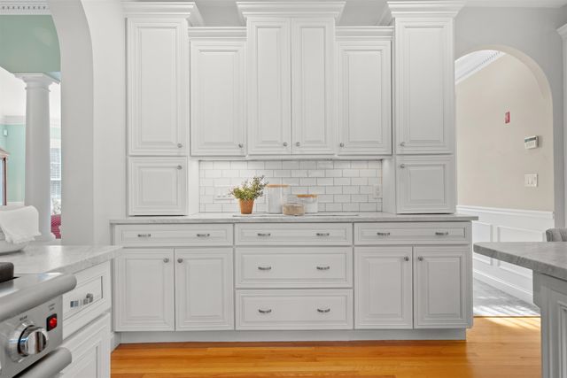 8 Arcadia Lane, Salem, NH 03079