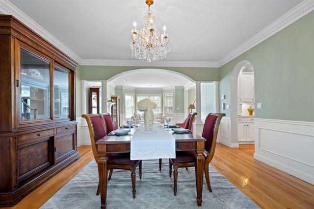 8 Arcadia Lane, Salem, NH 03079