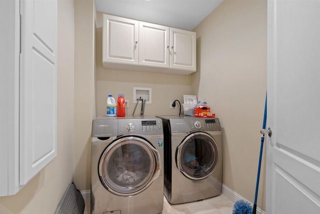 8 Arcadia Lane, Salem, NH 03079