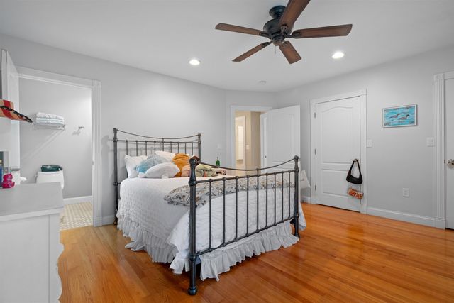 8 Arcadia Lane, Salem, NH 03079