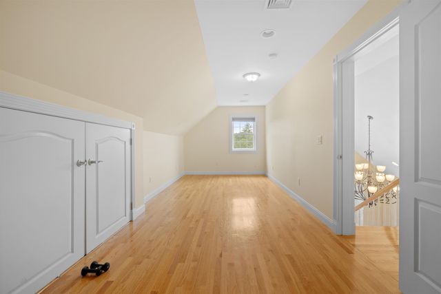 8 Arcadia Lane, Salem, NH 03079