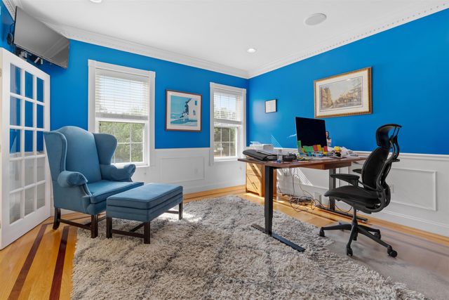 8 Arcadia Lane, Salem, NH 03079