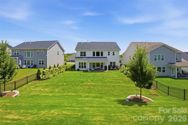 7025 Kingfisher Way, Belmont, NC 28012