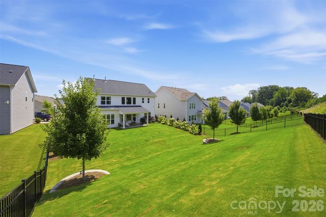 7025 Kingfisher Way, Belmont, NC 28012