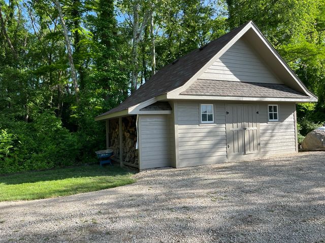 423 Mallard Point, Danville, IL 61832