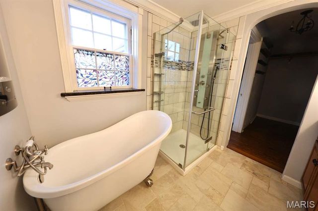 7219 Canterbury Drive, St Louis, MO 63121