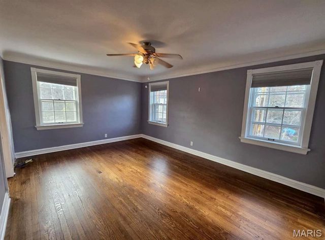 7219 Canterbury Drive, St Louis, MO 63121