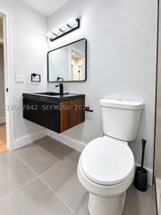 4804 Garden Ave B, West Palm Beach, FL 33405