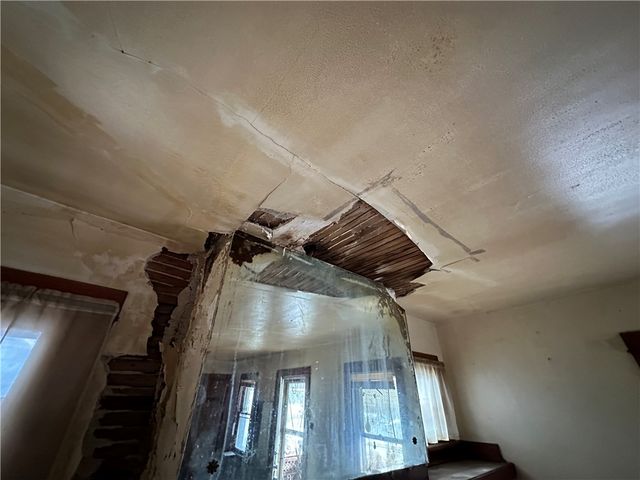 32 S Plaza Avenue, Dayton, OH 45417