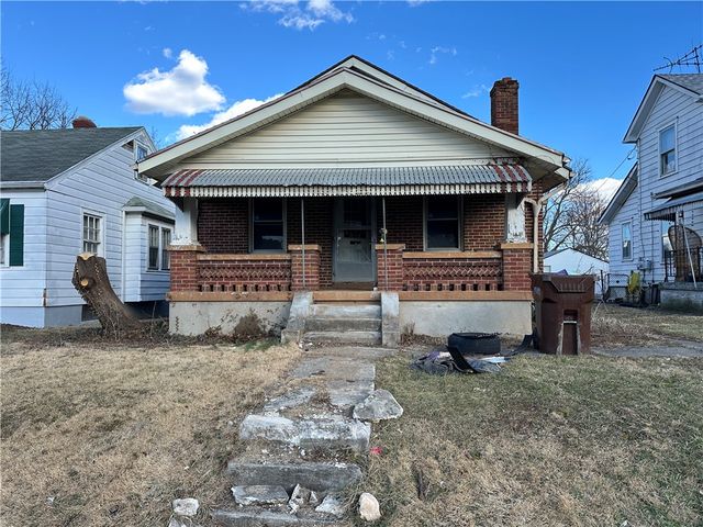 32 S Plaza Avenue, Dayton, OH 45417