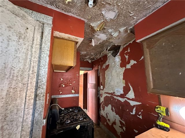 32 S Plaza Avenue, Dayton, OH 45417