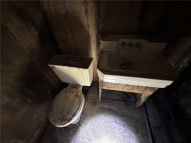 32 S Plaza Avenue, Dayton, OH 45417