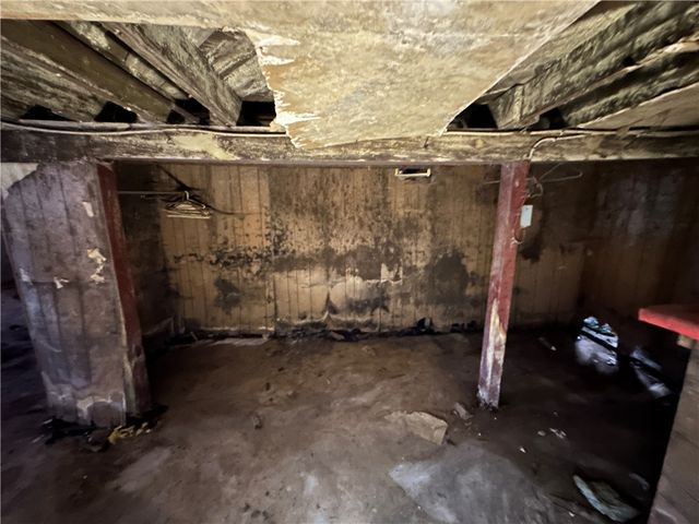 32 S Plaza Avenue, Dayton, OH 45417